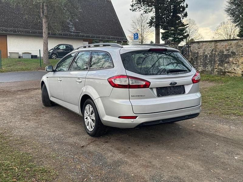 Gebraucht Ford Mondeo Trend 160 PS (117 kW) 2011 Silber Limousine