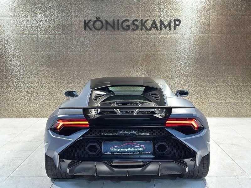 Gebraucht Lamborghini Huracán 640 PS (470 kW) 2024 Grau Coupé