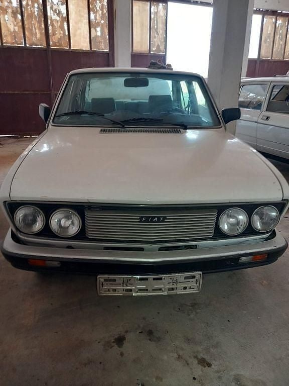 Weiß Gebraucht 1975 Fiat 1800 Limousine | 3.950 € - Bild 1/4