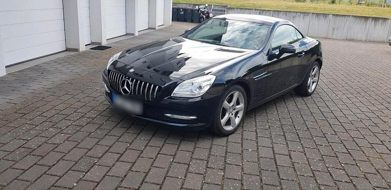 Gebraucht Mercedes SLK200 184 PS (135 kW) 2011 Schwarz Cabrio