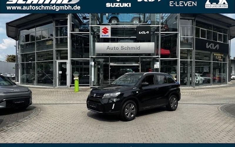 Schwarz Neu 2025 Suzuki Vitara Club SUV | 21.490 € (Superpreis) - Bild 1/4
