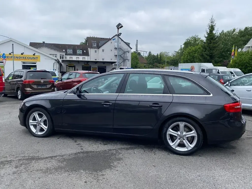 Używany Audi A4 Ambition 143 KM (105 kW) 2013 Szary Kombi