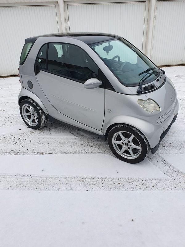 Silber Gebraucht 2004 Smart ForTwo Coupé Coupé | 1.700 € (Guter Preis) - Bild 1/4