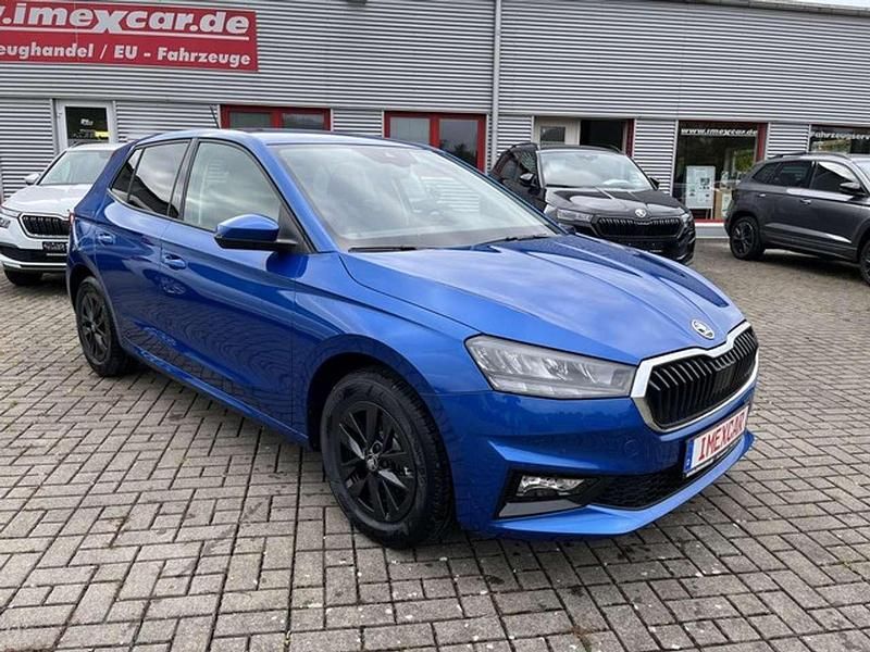 Neu Skoda Fabia Selection 116 PS (85 kW) 2025 Race blue metallic Kleinwagen