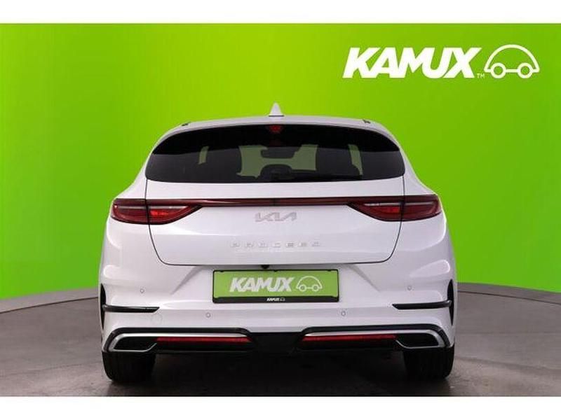 Gebraucht Kia ProCeed GT-Line 140 PS (102 kW) 2024 Hw2) deluxe white m (weiss Kleinwagen