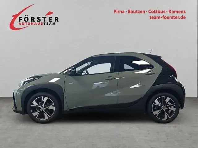 Gebraucht Toyota Aygo X 117 PS (86 kW) 2025 Grün SUV