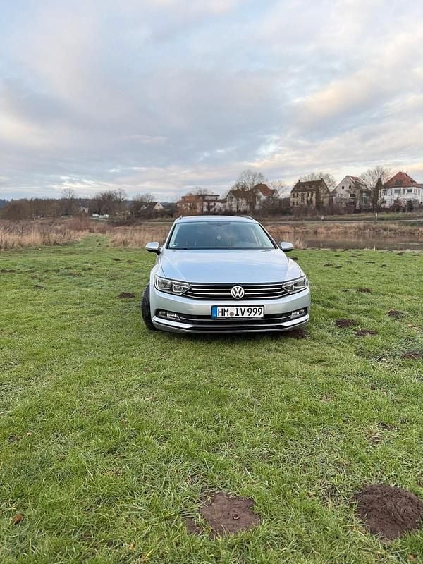 Gebraucht VW Passat 140 PS (102 kW) 2015 Grau Kombi