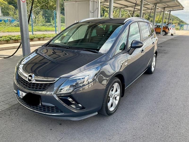 Gebraucht 2015 Opel Zafira Tourer Style Van / Kleinbus | 10.700 € (Fairer Preis) - Bild 1/4
