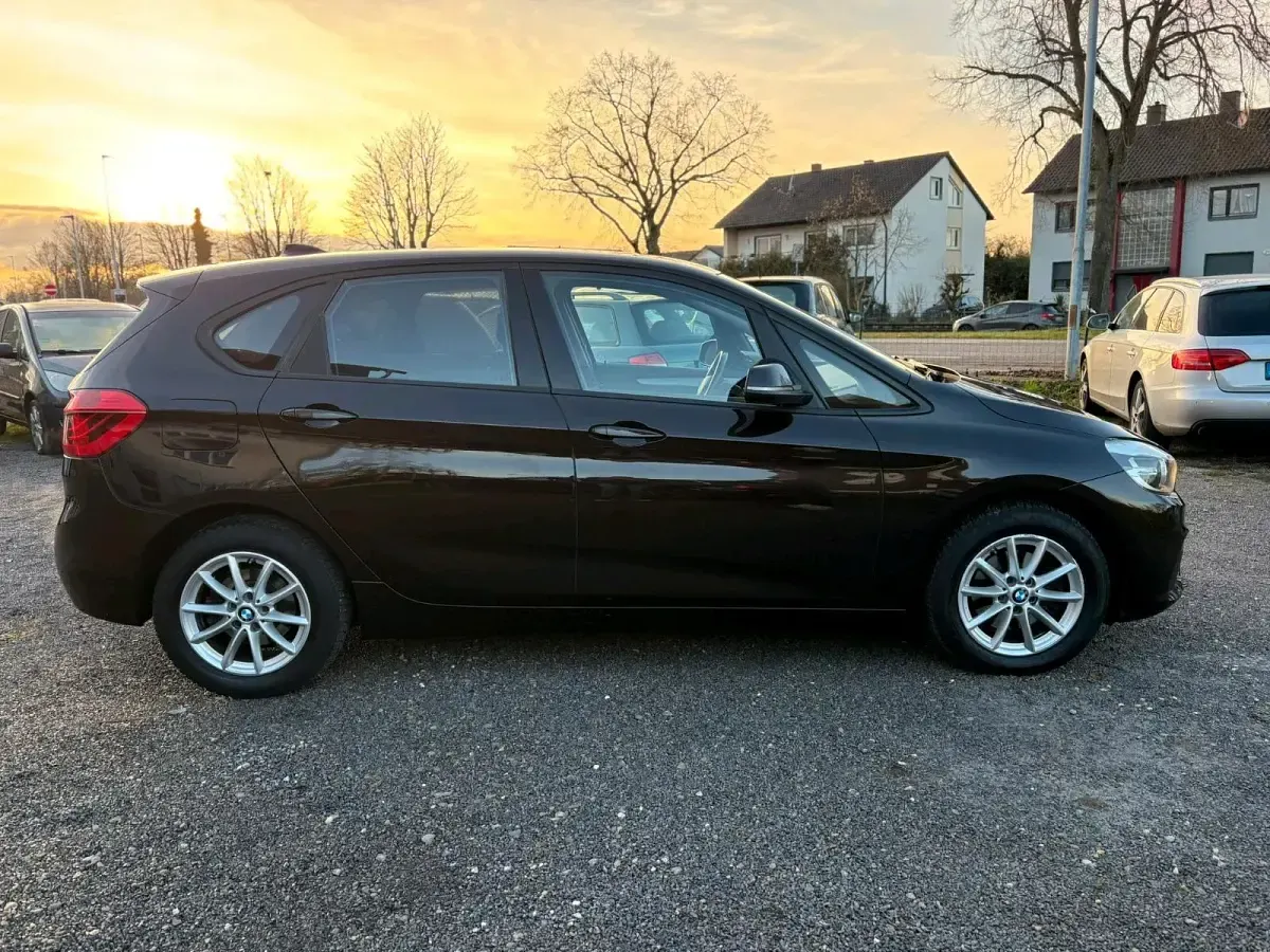 Gebraucht BMW 216 115 PS (84 kW) 2015 Braun Kombi