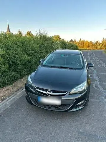 Gebraucht Opel Astra Edition 110 PS (80 kW) 2015 Schwarz Kombi