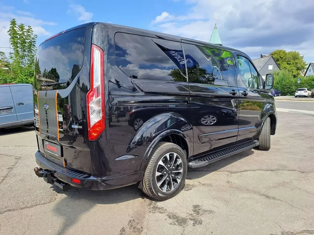Gebraucht Ford Transit Tourneo Sport 185 PS (136 kW) 2020 Schwarz Kombi