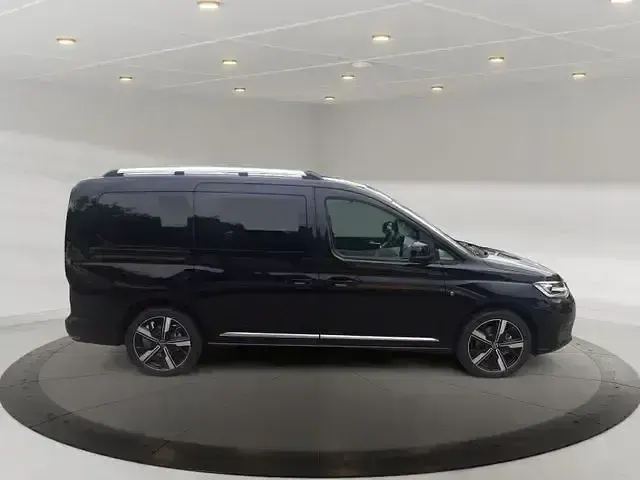 Gebraucht VW Caddy Maxi Style 122 PS (89 kW) 2025 Schwarz Van / Kleinbus