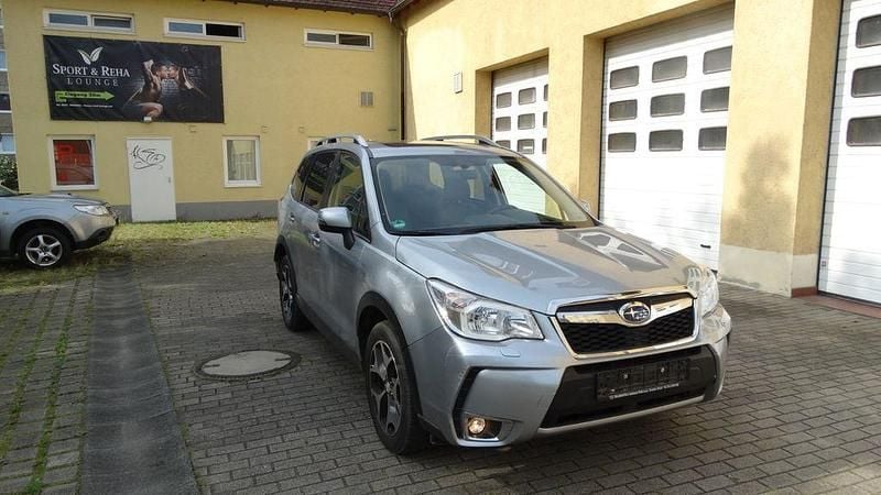 Ice silber Gebraucht 2015 Subaru Forester Sport SUV | 14.200 € (Superpreis) - Bild 1/4