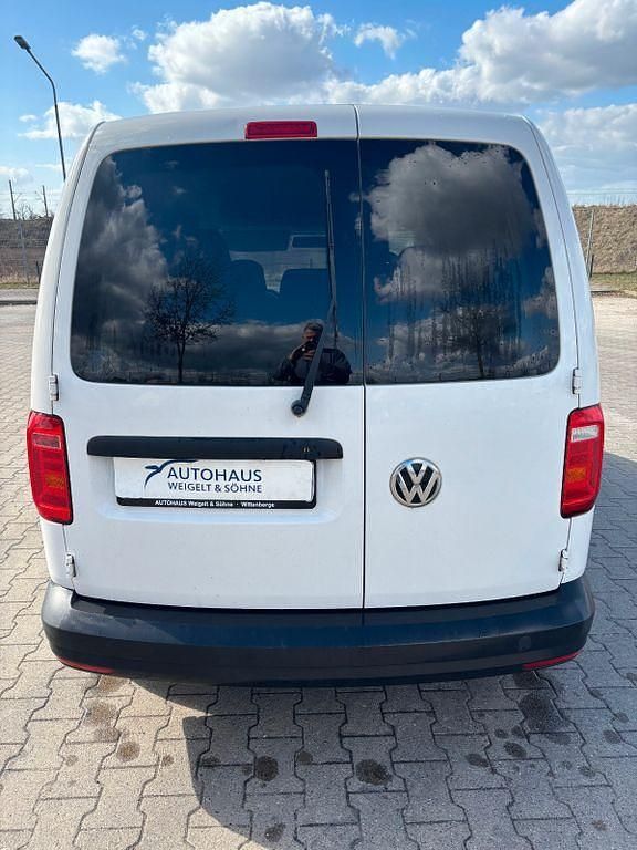 Gebraucht VW Caddy Trendline 102 PS (75 kW) 2017 Weiß Van / Kleinbus