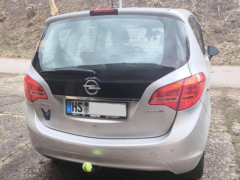 Gebraucht Opel Meriva Style 120 PS (88 kW) 2015 Silber Van / Kleinbus