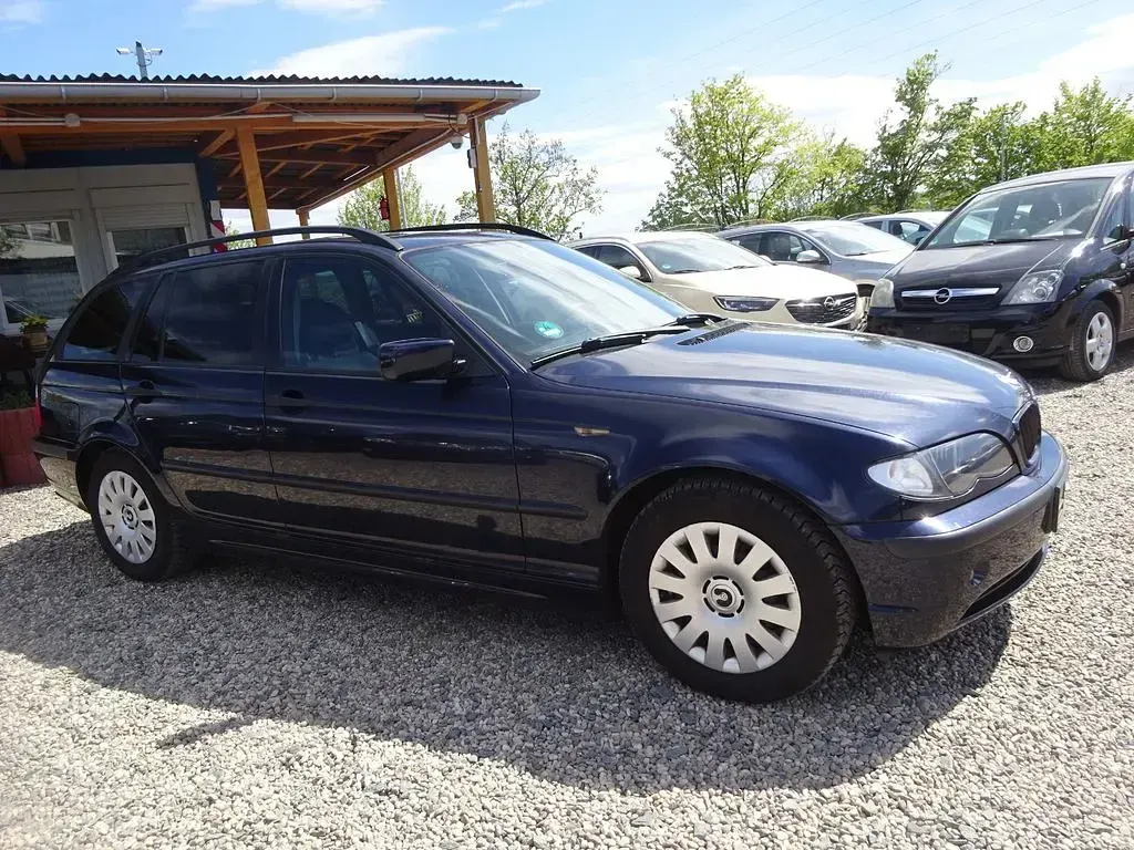 Gebraucht BMW 318 Exclusive 116 PS (85 kW) 2005 Blau Kombi