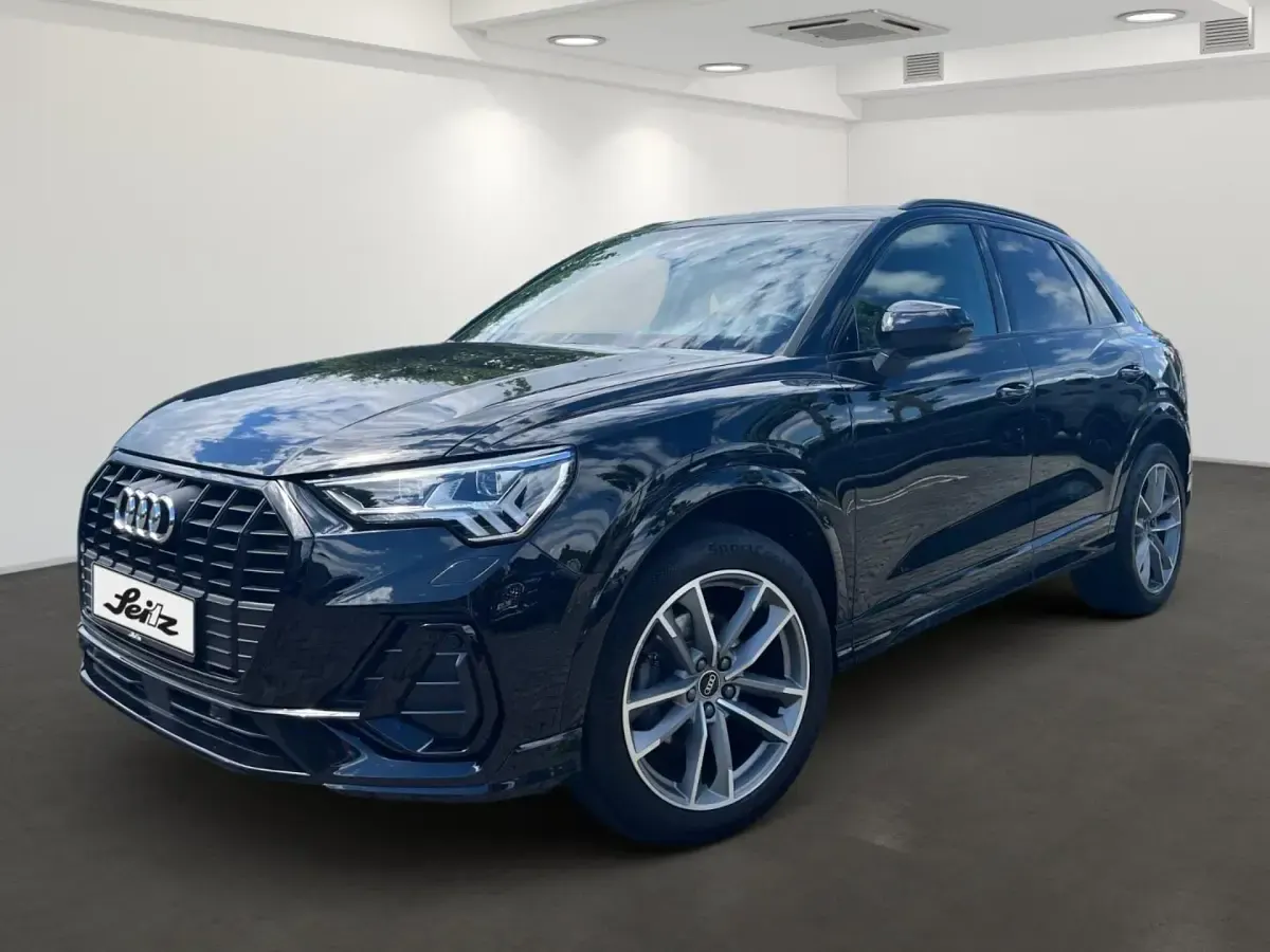 Gebraucht Audi Q3 S-Line 150 PS (110 kW) 2024 Schwarz SUV
