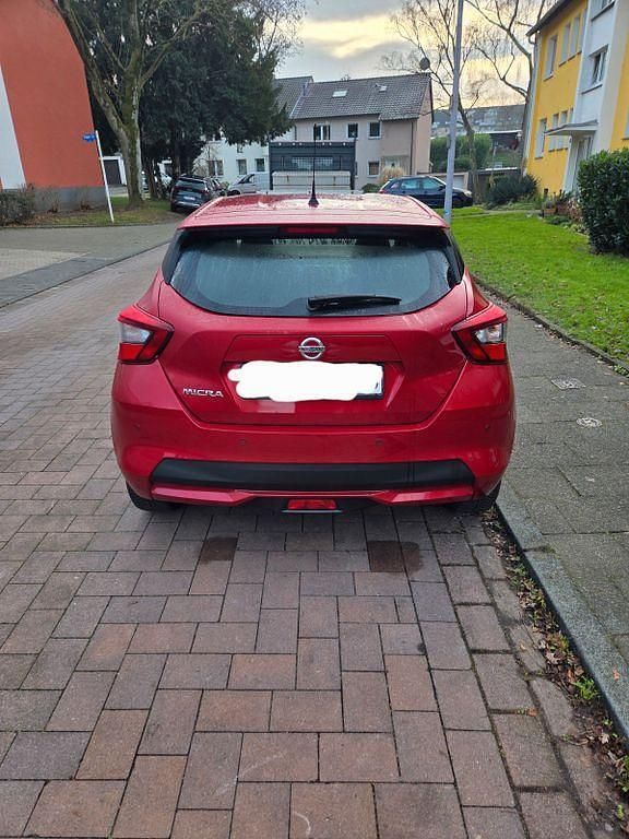 Gebraucht Nissan Micra Acenta 90 PS (66 kW) 2018 Rot Limousine