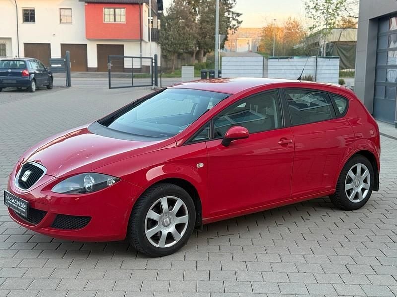 Usata Seat Leon Reference 102 CV (75 kW) 2006 Rosso Utilitaria