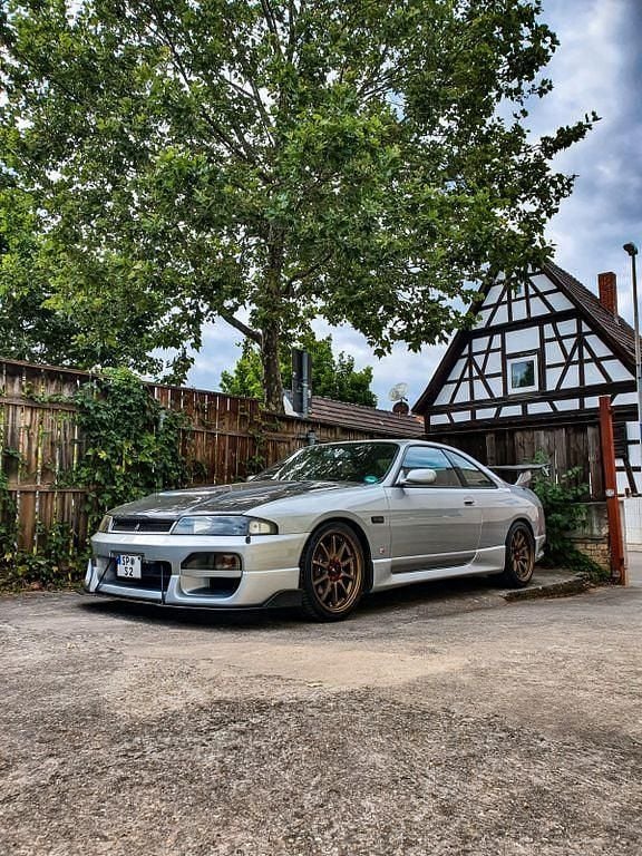 Silber Gebraucht 1997 Nissan Skyline Coupé | 37.000 € - Bild 1/4