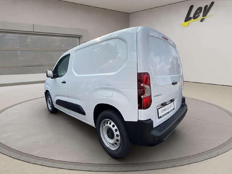 Nowe Opel Combo-e Life Basis 100 kW (136 KM) 2025 Biały Minivan