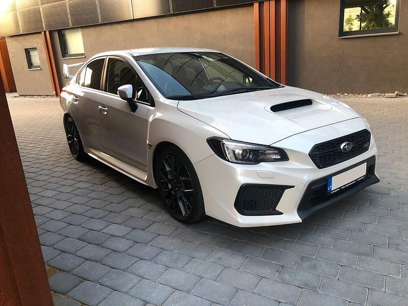 Weiß Gebraucht 2018 Subaru WRX STI Limousine | 26.900 € - Bild 1/4