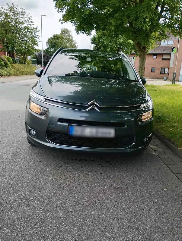 Grau Gebraucht 2014 Citroën Grand C4 Picasso Van / Kleinbus | 6.300 € - Bild 1/4