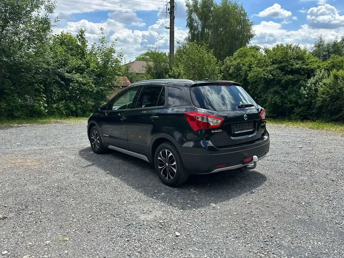 Gebraucht Suzuki SX4 S-Cross Comfort 120 PS (88 kW) 2016 Schwarz SUV
