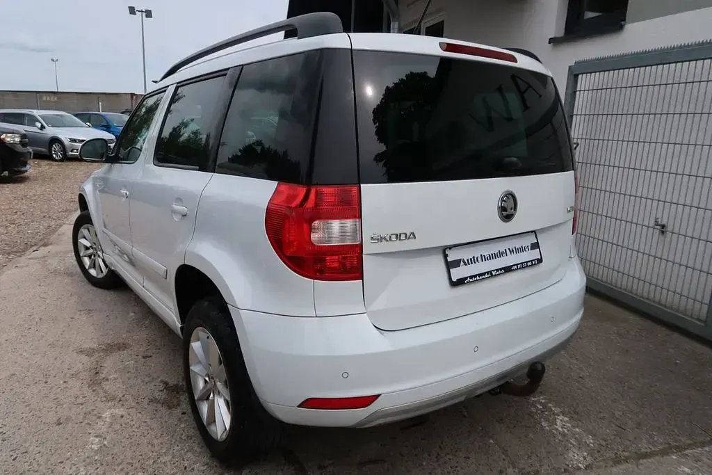 Gebraucht Skoda Yeti Cool Edition 110 PS (80 kW) 2016 Weiß SUV
