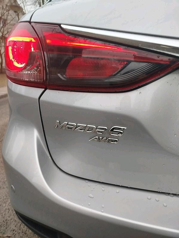 Gebraucht Mazda 6 150 PS (110 kW) 2015 Silber Kombi