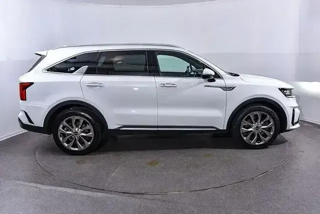 Gebraucht Kia Sorento Platinum 201 PS (147 kW) 2023 Weiß SUV