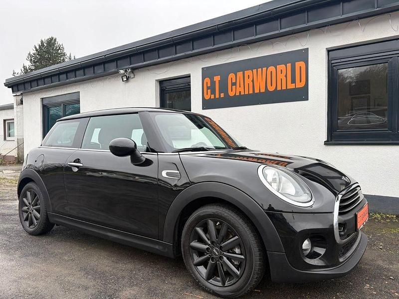 Schwarz Gebraucht 2017 Mini One D Kleinwagen | 10.399 € (Fairer Preis) - Bild 1/4