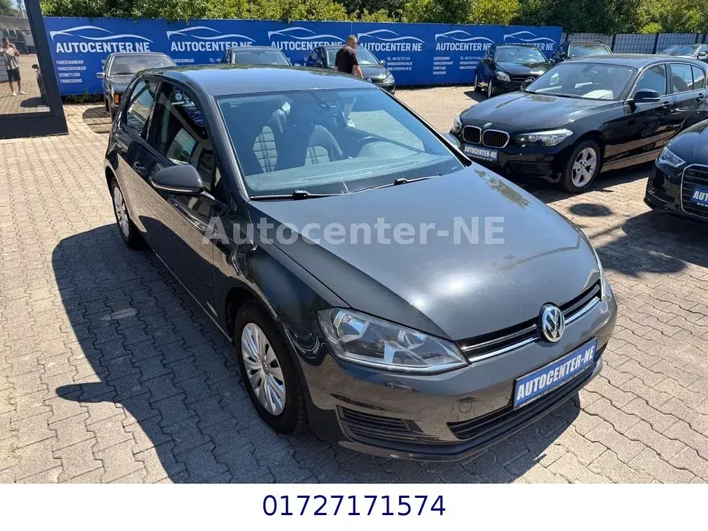 Gebraucht VW Golf VII Trendline 105 PS (77 kW) 2013 Grau Limousine