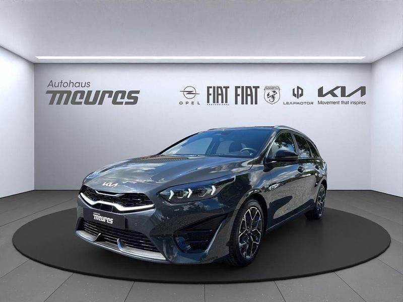 H8g) pentametal met. (grau Gebraucht 2024 Kia Ceed Sportswagon GT-Line Kombi | 24.888 € (Guter Preis) - Bild 1/4