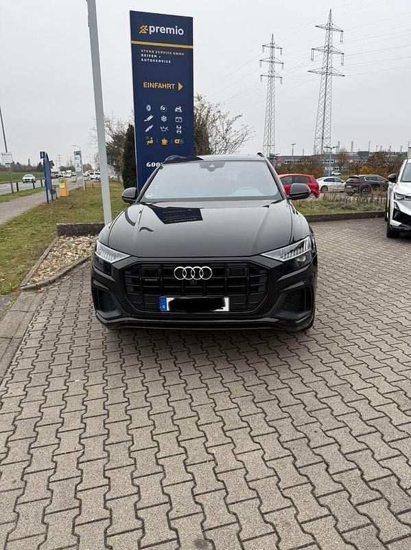 Gebraucht Audi Q8 Ambiente 286 PS (210 kW) 2018 Schwarz SUV