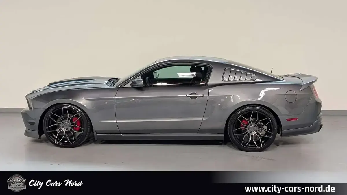 Gebraucht Ford Mustang GT 480 PS (353 kW) 2012 Grau Coupé
