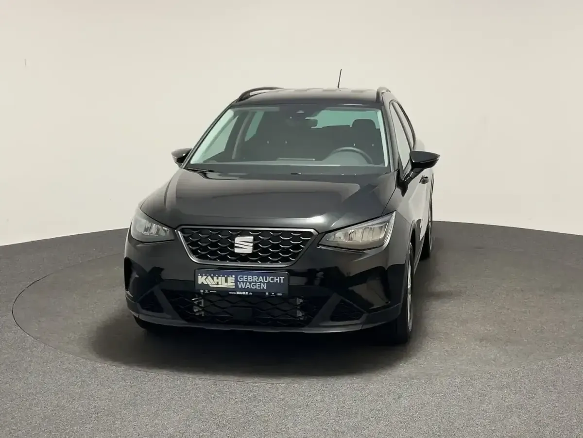 Neu Seat Arona Style 85 PS (62 kW) 2025 Schwarz SUV