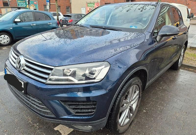 Gebraucht VW Touareg 262 PS (192 kW) 2015 Blau SUV