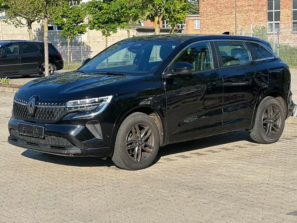 Usado Renault Austral Equilibre 140 CV (102 kW) 2023 Negro SUV