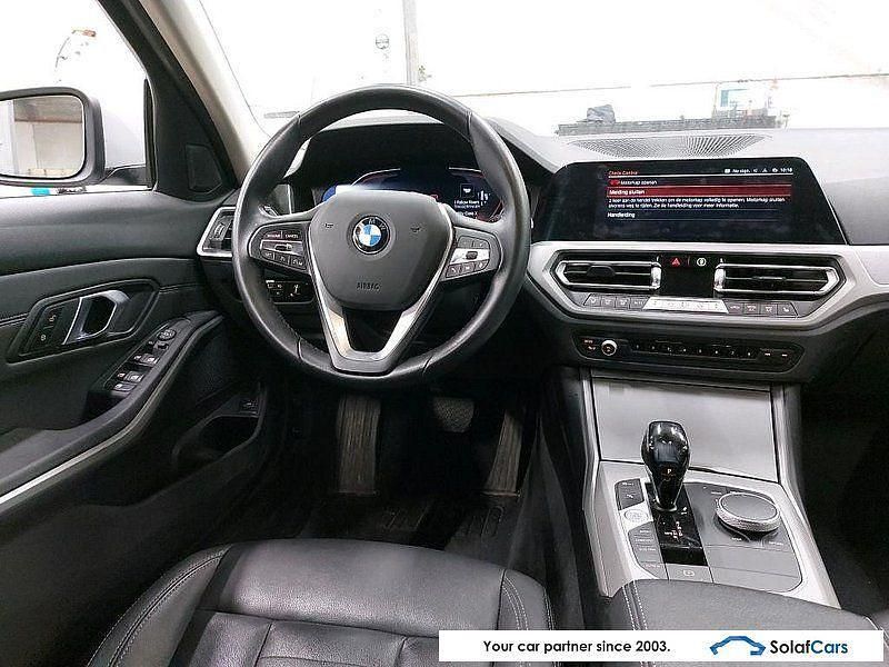 Gebraucht BMW 318 136 PS (100 kW) 2021 Grau Limousine