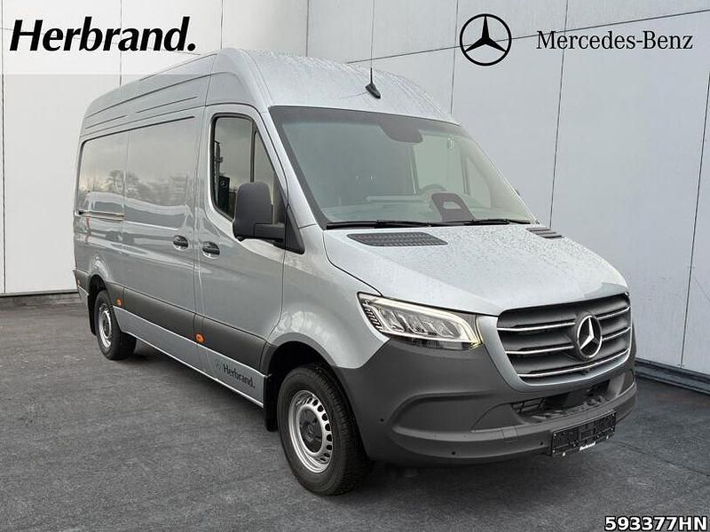 Neu Mercedes Sprinter 150 PS (110 kW) 2026 Silber Van