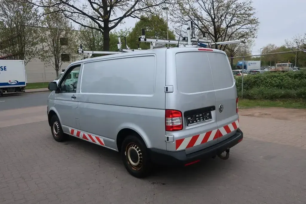 Second-hand VW Transporter 140 CP (102 kW) 2013 Argintiu Van