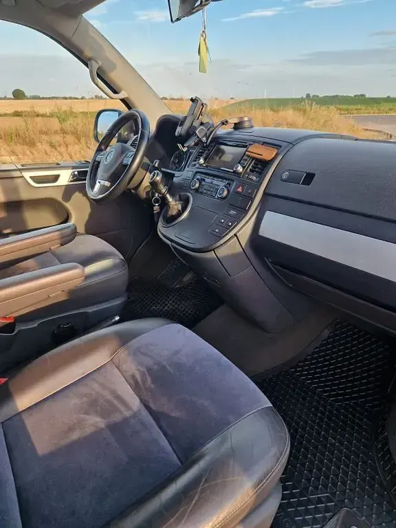 Gebraucht VW Multivan 179 PS (131 kW) 2010 Braun Van / Kleinbus