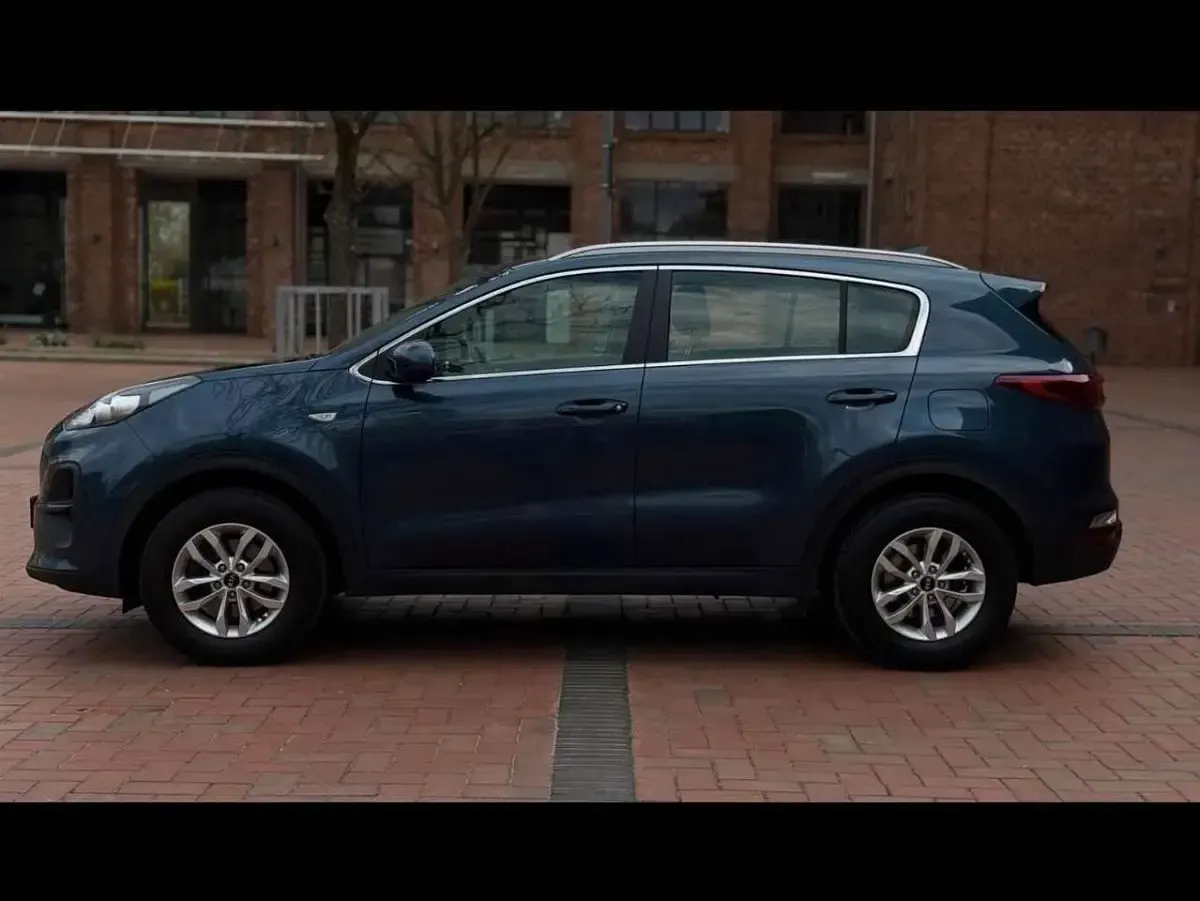 Gebraucht Kia Sportage Edition 7 132 PS (97 kW) 2021 Blau SUV