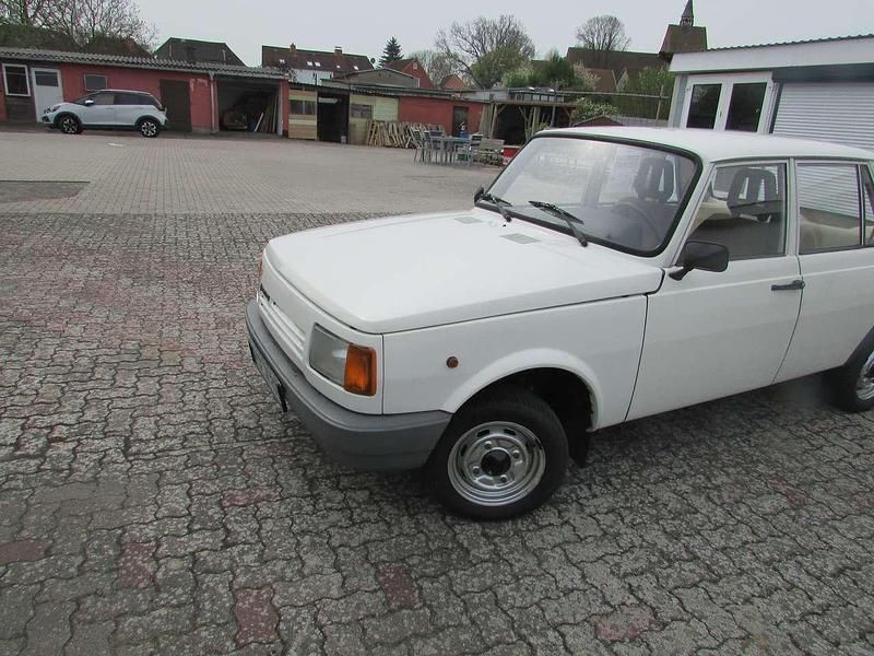 Gebraucht Wartburg 353 58 PS (42 kW) 1989 Weiß Limousine