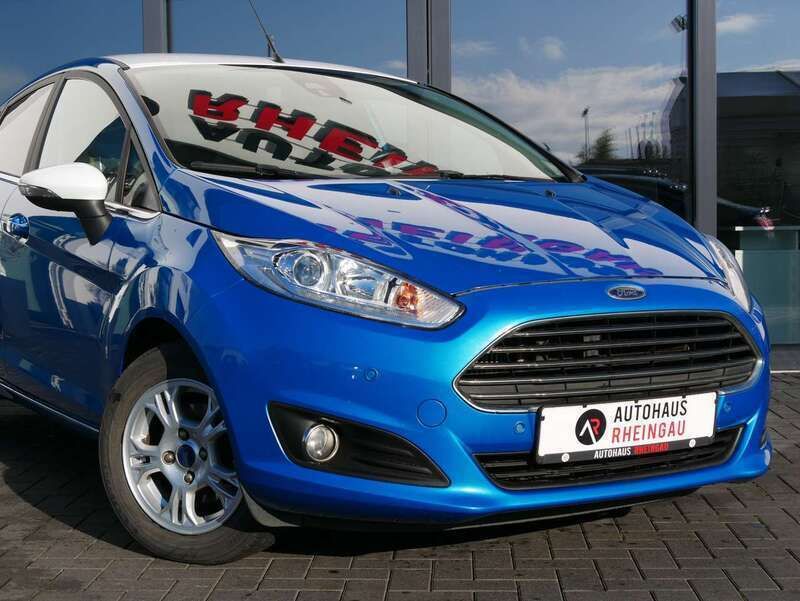 Arubablau metallic Gebraucht 2016 Ford Fiesta Titanium Kleinwagen | 7.390 € (Fairer Preis) - Bild 1/4