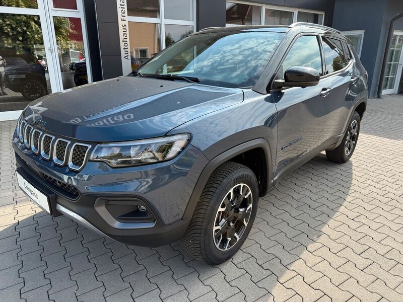 Gebraucht Jeep Compass 239 PS (175 kW) 2024 Blau SUV