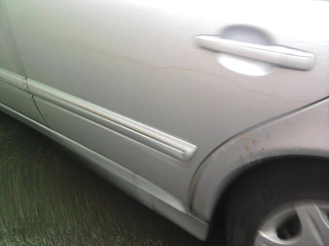 Gebraucht Mercedes E270 Avantgarde 170 PS (125 kW) 2000 Silber metallic Kombi