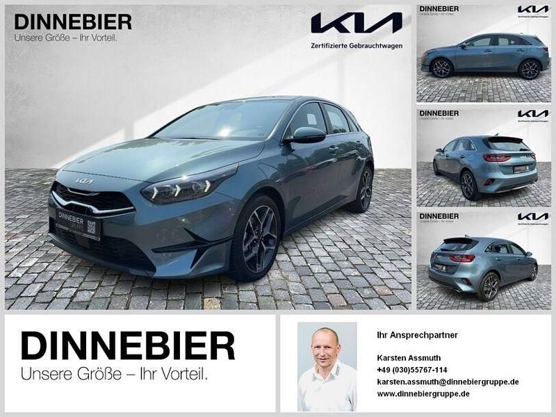 Grau (metallic) Gebraucht 2023 Kia Ceed Spirit Limousine | 23.989 € (Fairer Preis) - Bild 1/4