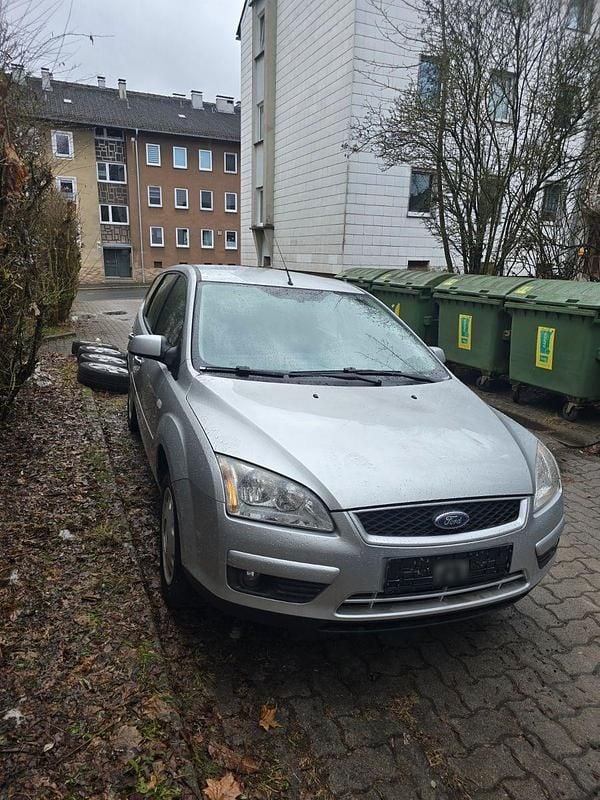 Gebraucht Ford Focus 101 PS (74 kW) 2007 Silber Kombi